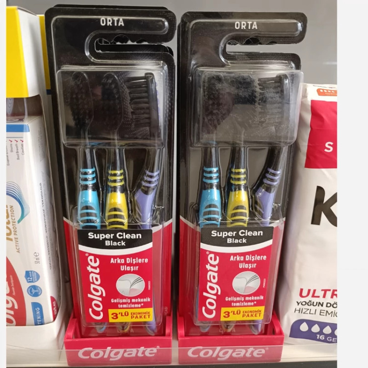 مسواک کلگیت مدل Super Clean Black بسته 3 عددی (اقتصادی)